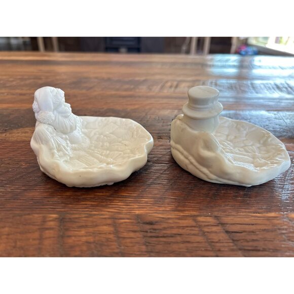 World Bazaar Santa & Snowman White Ceramic Candy/Soap Dish Set - Picture 3 of 14